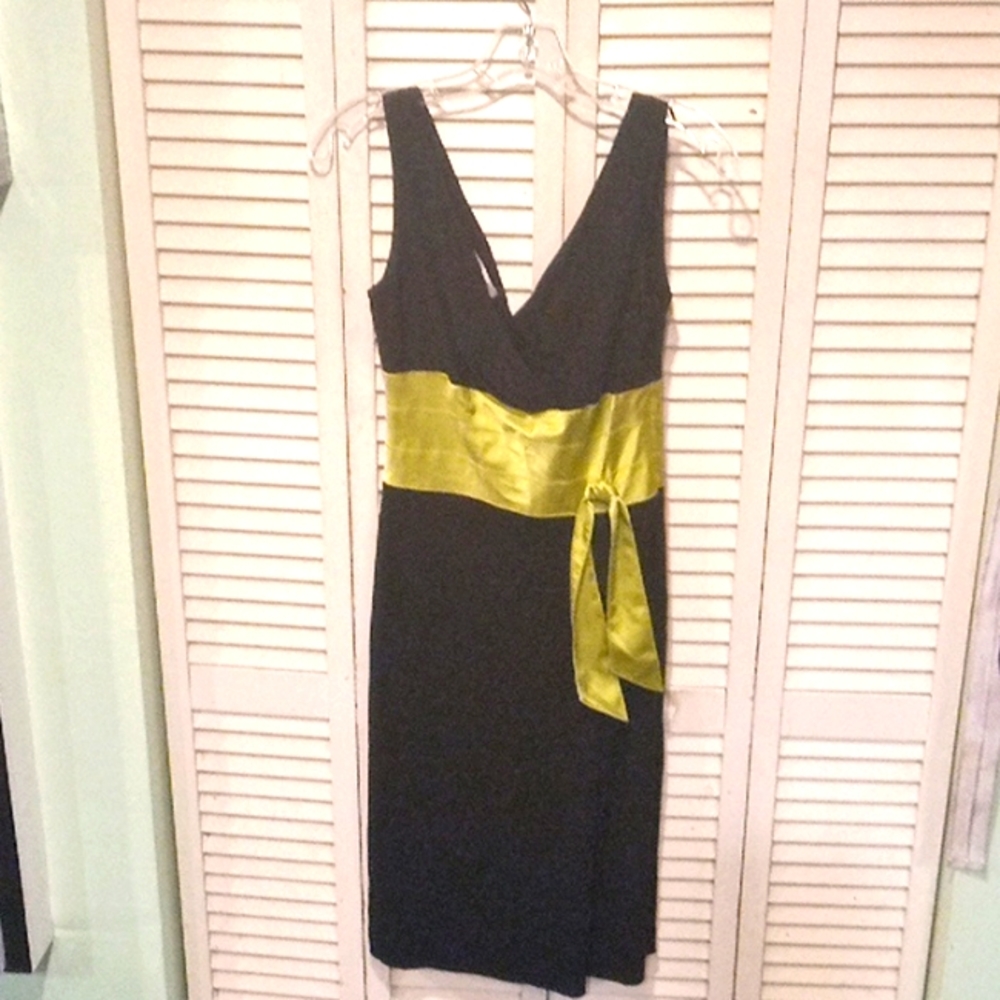NWOT Kay Unger Dress black with green sash size 4